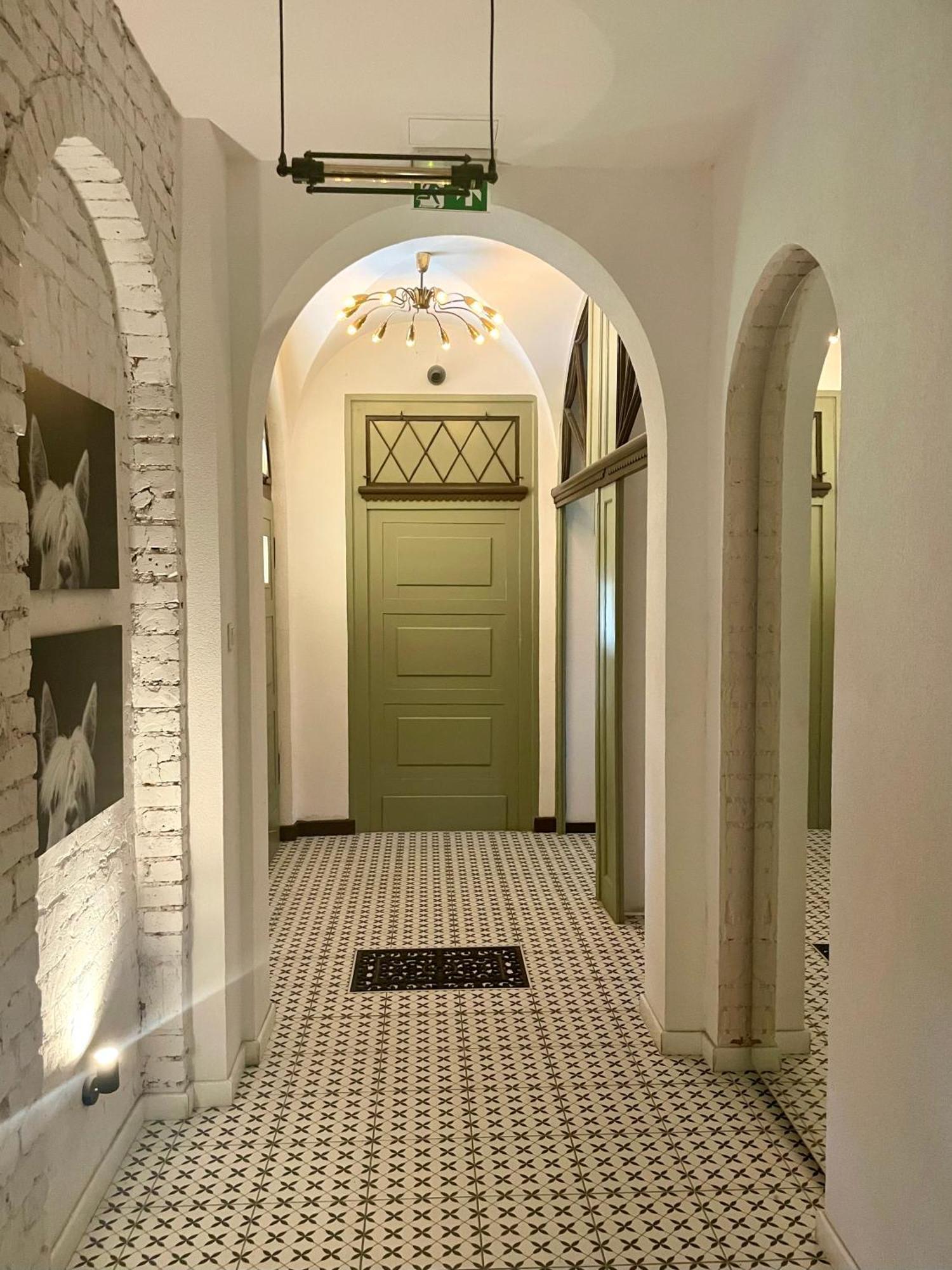 Szmaragdowa Sowa Apartment Валбжих Екстериор снимка